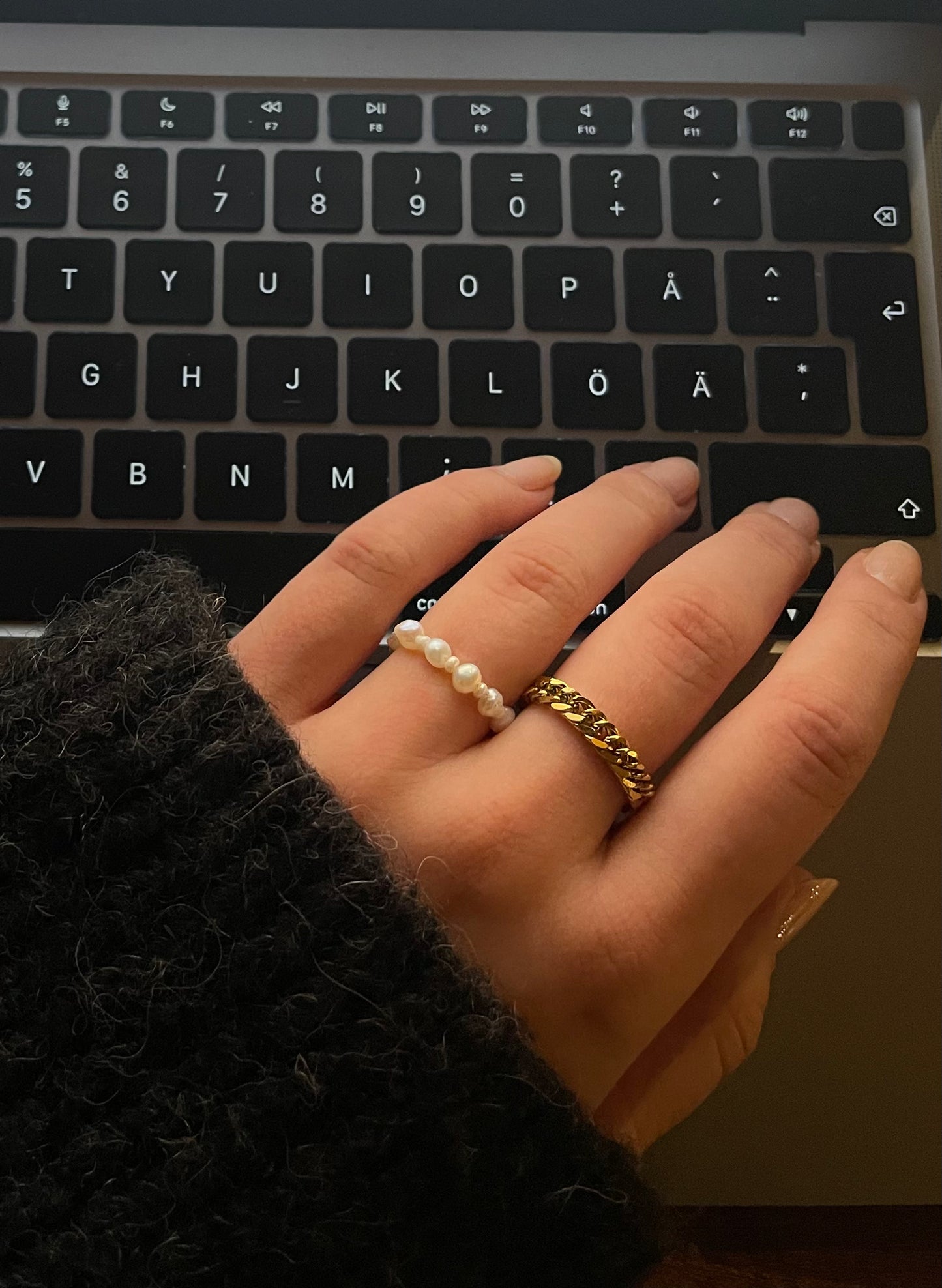 Pearly Ring